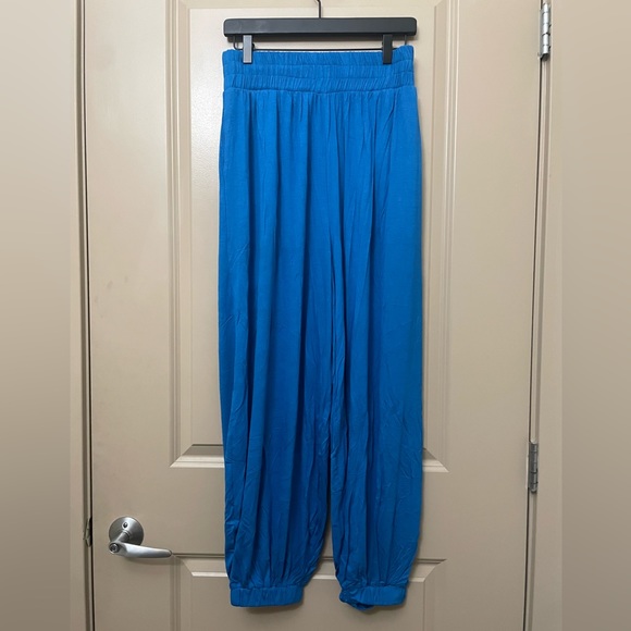 Free People Beach Outfit - Picture 2 of 5